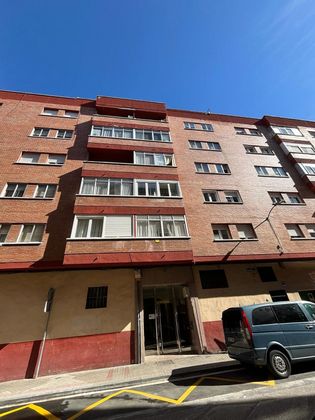 Foto 1 de Pis en venda a calle La Legión de 4 habitacions amb terrassa i balcó
