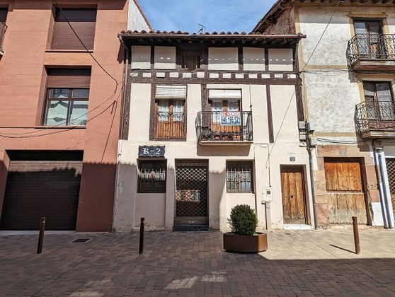 Foto 2 de Casa adosada en venta en calle Arzobispo Barroeta de 3 habitaciones con terraza y jardín