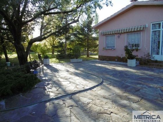 Foto 2 de Chalet en venta en San Cristóbal de la Cuesta de 5 habitaciones con piscina y garaje