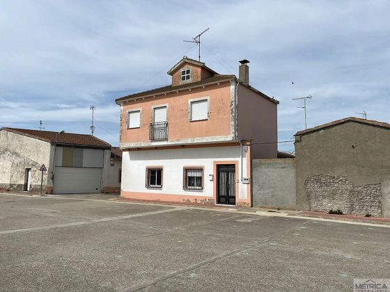 Foto 2 de Casa en venda a Pedrosillo de Alba de 4 habitacions amb garatge i calefacció