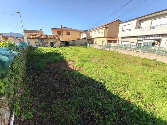 Foto 2 de Casa rural en venda a Soto del Barco de 4 habitacions amb jardí