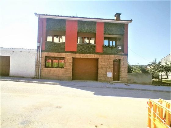 Foto 2 de Xalet en venda a Noreña de 3 habitacions amb terrassa i garatge