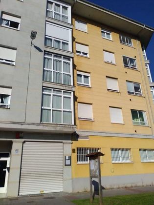 Foto 2 de Piso en venta en avenida Langreo de 3 habitaciones con terraza y jardín