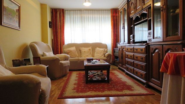 Foto 1 de Pis en venda a Castrillón de 3 habitacions amb terrassa i garatge