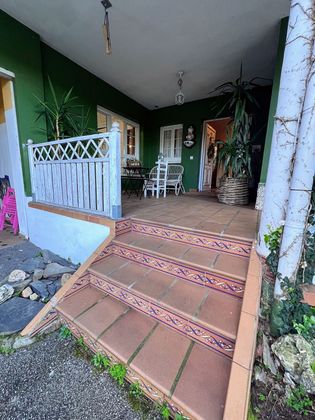Foto 2 de Xalet en venda a El Carbayedo - El Quirinal de 8 habitacions amb garatge i jardí