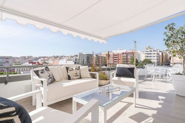 Foto 1 de Àtic en venda a Centro - Santa Cruz de Tenerife de 1 habitació amb terrassa i aire acondicionat