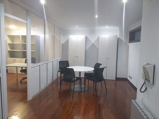 Foto 1 de Oficina en lloguer a Centro - Ourense amb calefacció i ascensor
