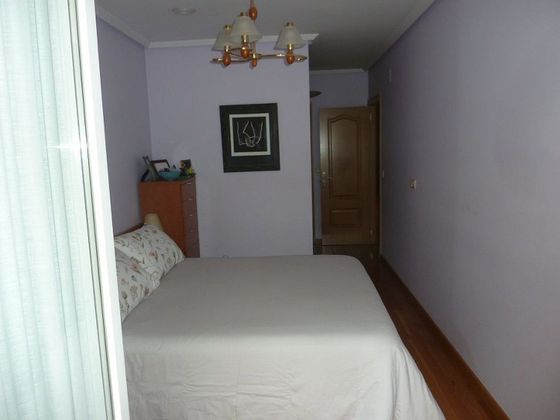 Foto 2 de Venta de piso en Centro - Ourense de 3 habitaciones con terraza y garaje