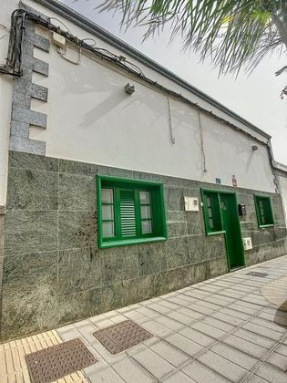 Foto 2 de Xalet en venda a Centro - La Vega Alta de 5 habitacions amb terrassa i garatge