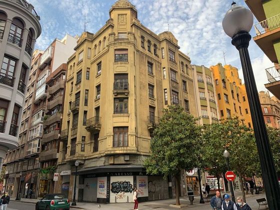 Foto 1 de Edifici en venda a calle Asturias amb ascensor