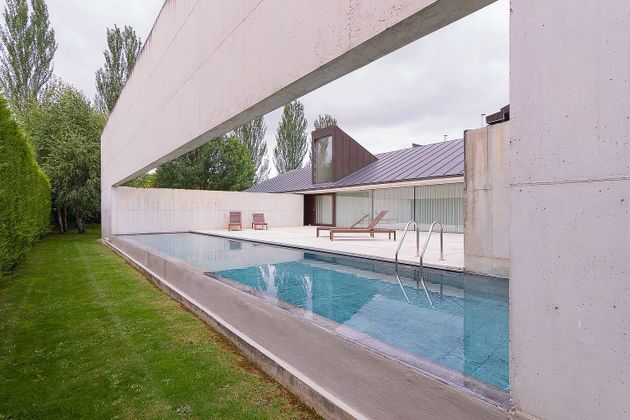 Foto 2 de Xalet en venda a Olaz de 4 habitacions amb terrassa i piscina
