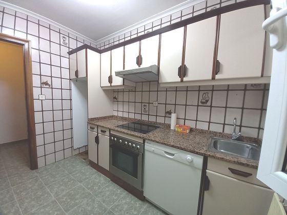 Foto 2 de Pis en venda a Castrillón de 3 habitacions amb calefacció i ascensor