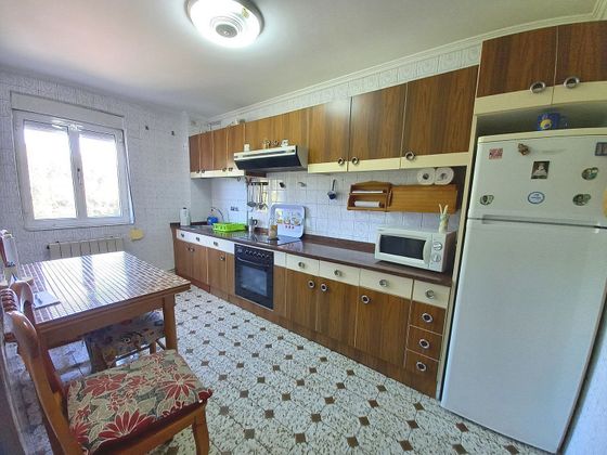 Foto 2 de Venta de piso en Castrillón de 3 habitaciones con garaje y calefacción