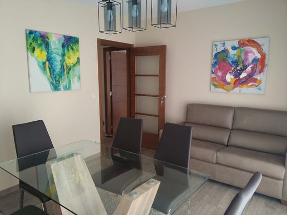 Foto 2 de Pis en lloguer a Adina-Portonovo de 3 habitacions amb garatge i mobles