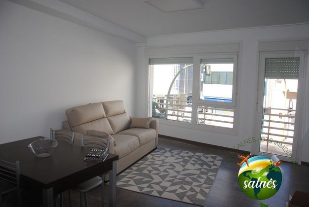 Foto 1 de Alquiler de piso en carretera A Lanzada de 3 habitaciones con muebles y balcón