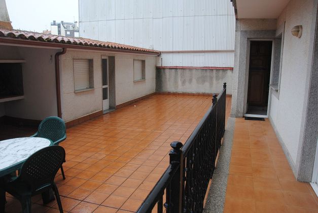 Foto 1 de Piso en alquiler en calle Espiñeiro de 4 habitaciones con terraza y muebles