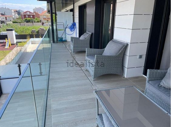Foto 2 de Pis en venda a calle José Fariña Jamardo de 2 habitacions amb terrassa i piscina