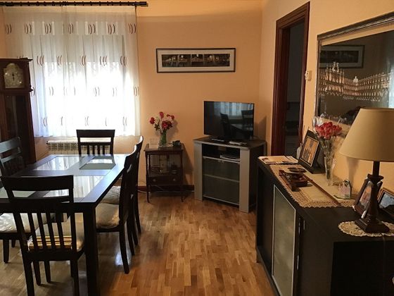 Foto 2 de Casa en venda a Canalejas - Gran Vía de 3 habitacions amb balcó i calefacció