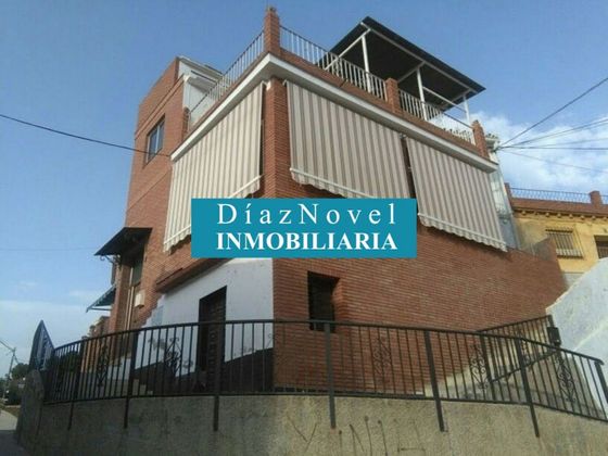 Foto 1 de Venta de casa adosada en calle Doctor Jiménez Poey de 4 habitaciones con terraza y balcón
