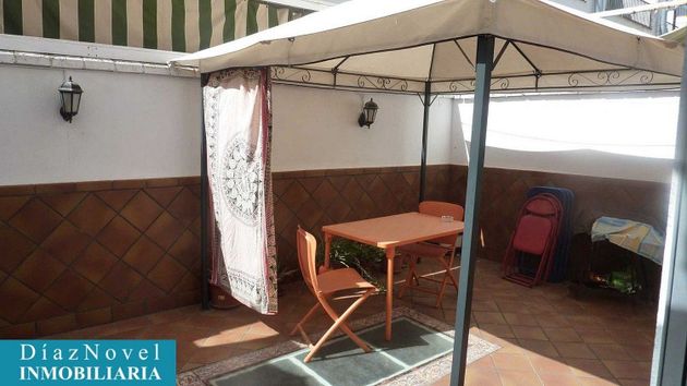 Foto 1 de Casa adossada en lloguer a Cerrillo de Maracena - Periodistas de 4 habitacions amb terrassa i mobles