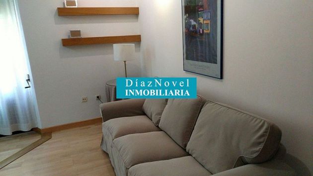 Foto 1 de Alquiler de piso en calle Gran Vía de Colón de 2 habitaciones con muebles y aire acondicionado