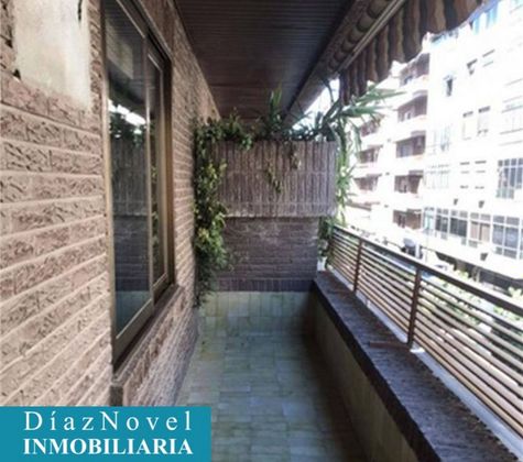 Foto 1 de Piso en alquiler en calle Recogidas de 4 habitaciones con terraza y aire acondicionado