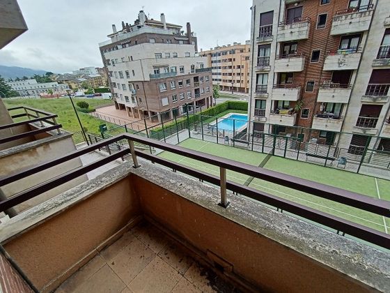 Foto 1 de Pis en venda a calle José María Marcilla de 3 habitacions amb terrassa i piscina