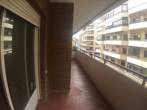 Foto 1 de Venta de piso en Centro - El Pilar de 3 habitaciones con terraza y garaje