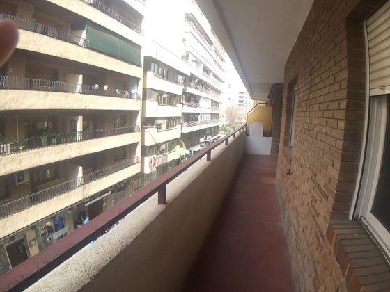 Foto 2 de Venta de piso en Centro - El Pilar de 3 habitaciones con terraza y garaje