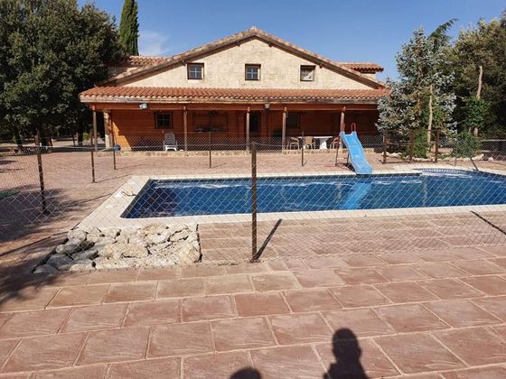 Foto 1 de Venta de chalet en Santa María de 5 habitaciones con terraza y piscina