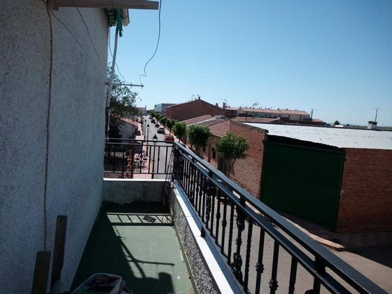Foto 1 de Venta de casa adosada en Fernan caballero de 3 habitaciones con terraza y aire acondicionado