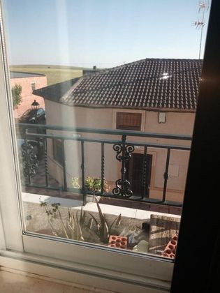 Foto 2 de Venta de casa adosada en Fernan caballero de 3 habitaciones con terraza y aire acondicionado