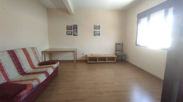 Foto 1 de Venta de piso en calle Reina Maria Cristina de 1 habitación con terraza y aire acondicionado