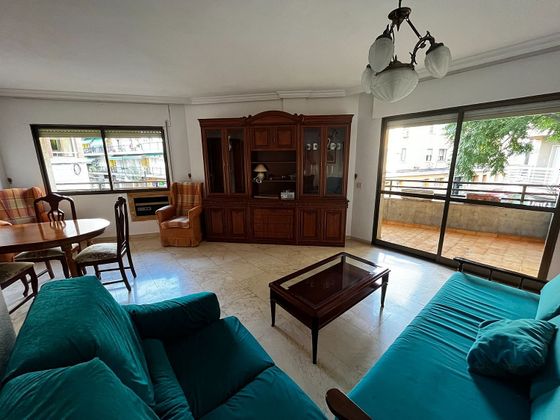 Foto 1 de Pis en venda a Centro - El Pilar de 4 habitacions amb terrassa i balcó