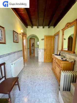 Foto 1 de Casa adossada en venda a Carpio de Tajo (El) de 6 habitacions amb garatge i jardí