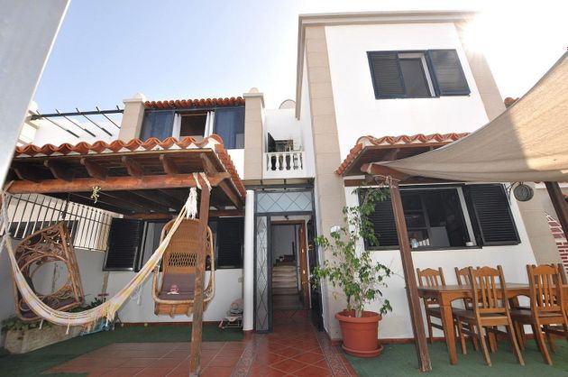 Foto 1 de Xalet en venda a Playa Honda de 4 habitacions amb terrassa i balcó