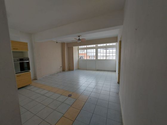Foto 1 de Venta de piso en La Salud - Perú - Buenavista de 3 habitaciones con terraza