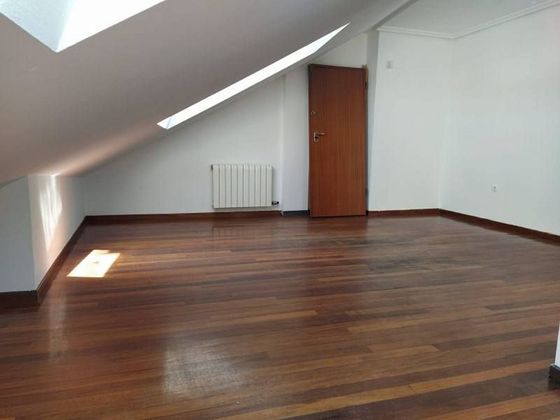 Foto 1 de Àtic en venda a calle Reboredo de 2 habitacions amb garatge i calefacció