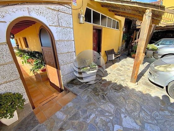 Foto 2 de Venta de chalet en Igueste de Candelaria de 10 habitaciones con terraza y piscina
