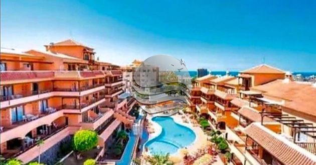 Foto 2 de Pis en venda a Los Cristianos - Playa de las Américas de 2 habitacions amb terrassa i piscina