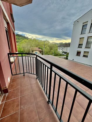 Foto 2 de Pis en venda a Hazas de Cesto de 3 habitacions amb balcó i calefacció