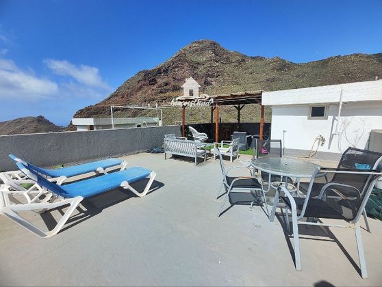 Foto 2 de Casa en venda a Tamaimo-Arguayo de 3 habitacions amb piscina i garatge