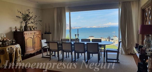 Foto 1 de Dúplex en venda a Neguri de 6 habitacions amb terrassa i garatge