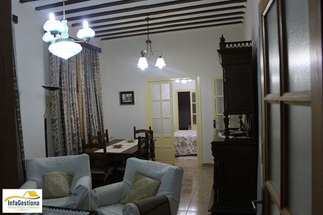 Foto 1 de Casa adosada en venta en Villanueva de los Infantes de 3 habitaciones con terraza y jardín