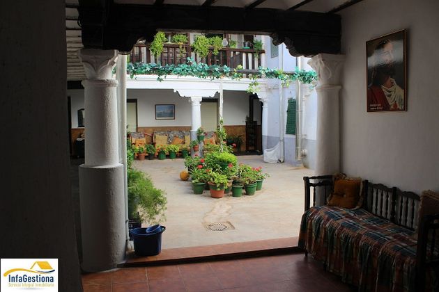 Foto 1 de Venta de casa en calle Jacinto Benavente de 4 habitaciones con terraza y calefacción