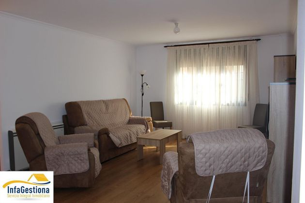 Foto 2 de Pis en venda a calle Carros de 3 habitacions amb terrassa i calefacció