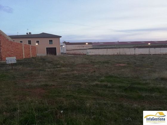 Foto 2 de Venta de terreno en calle Región Manchega de 157 m²