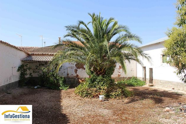 Foto 2 de Casa en venda a Villanueva de los Infantes de 5 habitacions amb jardí