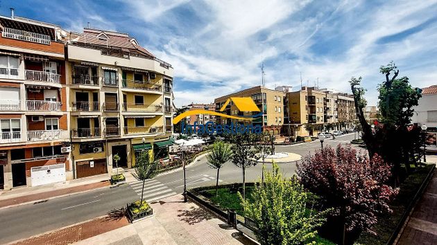 Foto 1 de Xalet en venda a Valdepeñas de 3 habitacions amb terrassa i garatge