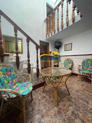 Foto 2 de Casa adossada en venda a Villanueva de los Infantes de 3 habitacions amb garatge